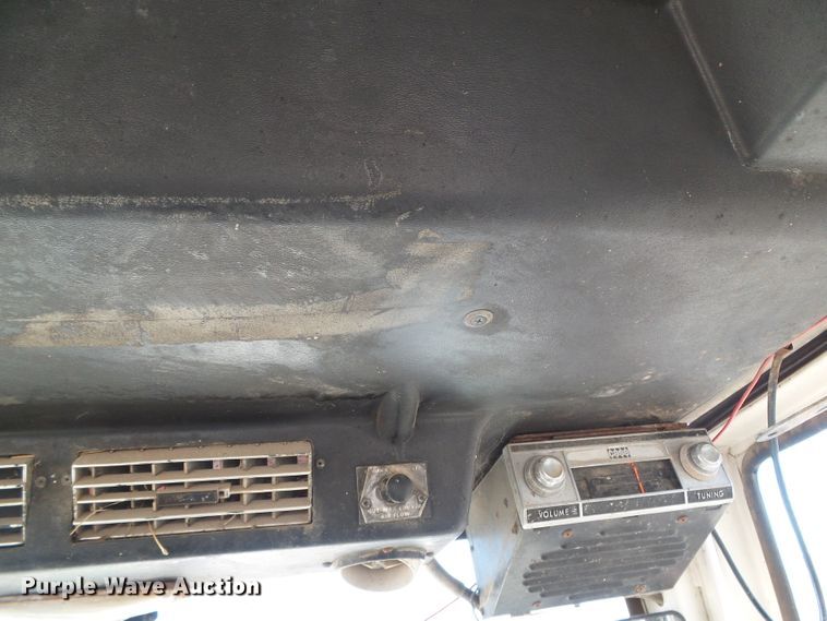 image for item DG8483 Case 1370  tractor