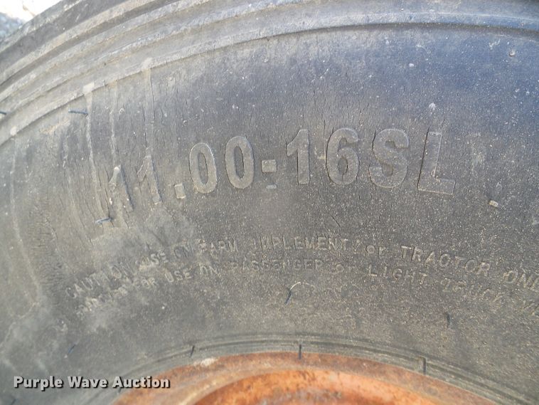 image for item DG8483 Case 1370  tractor