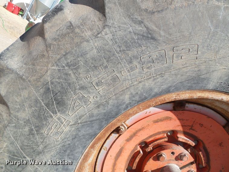 image for item DG8483 Case 1370  tractor