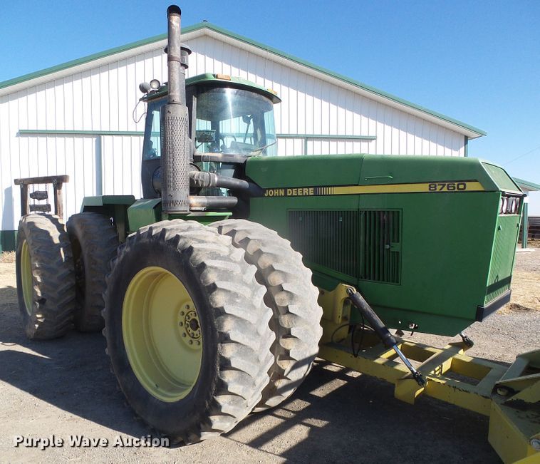 image for item DG8486 1992 John Deere 8760  4WD tractor