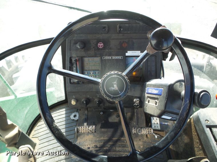 image for item DG8486 1992 John Deere 8760  4WD tractor