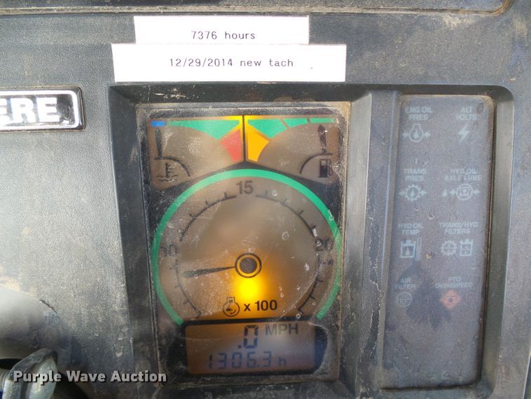 image for item DG8486 1992 John Deere 8760  4WD tractor