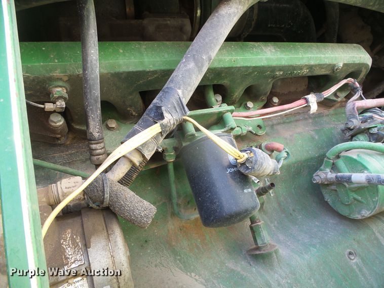 image for item DG8486 1992 John Deere 8760  4WD tractor