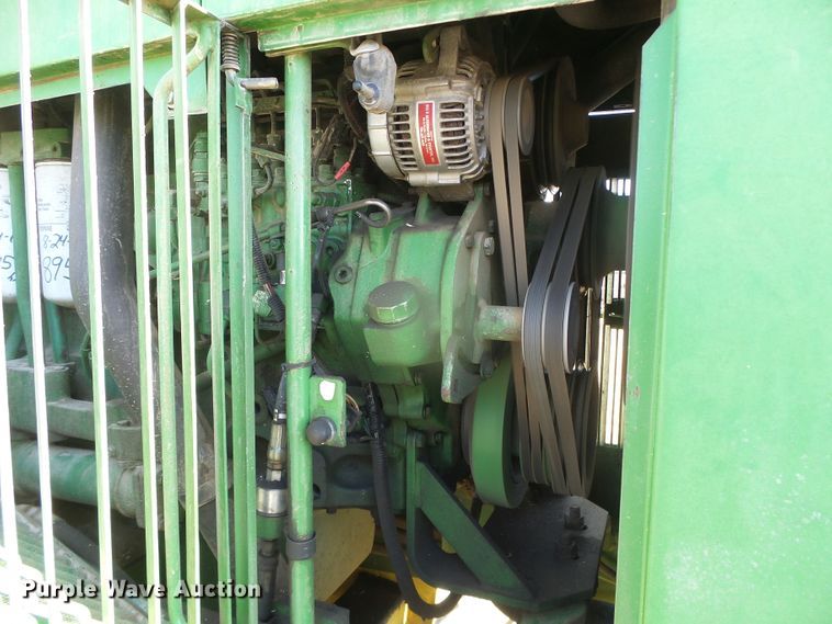 image for item DG8486 1992 John Deere 8760  4WD tractor