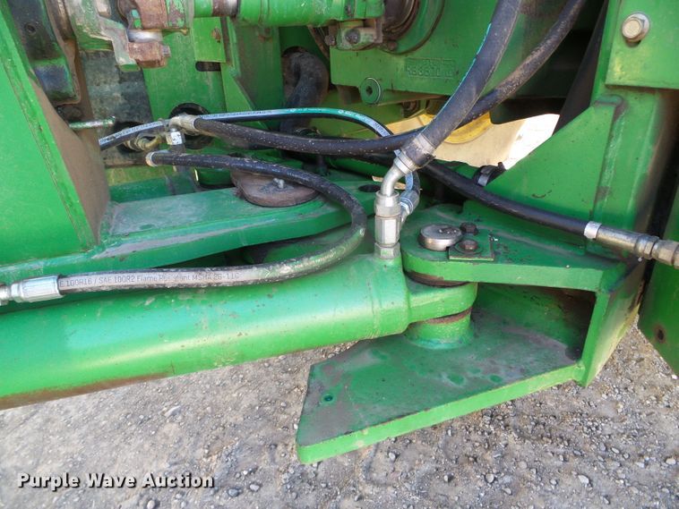 image for item DG8486 1992 John Deere 8760  4WD tractor