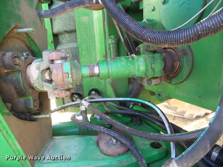 image for item DG8486 1992 John Deere 8760  4WD tractor