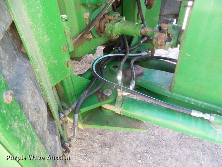 image for item DG8486 1992 John Deere 8760  4WD tractor