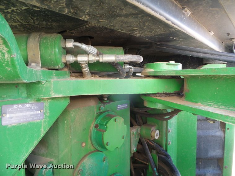 image for item DG8486 1992 John Deere 8760  4WD tractor