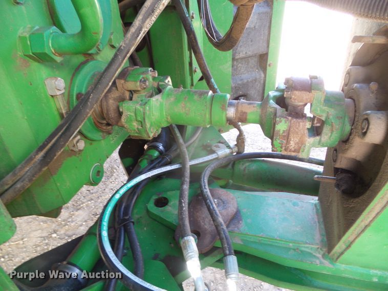 image for item DG8486 1992 John Deere 8760  4WD tractor