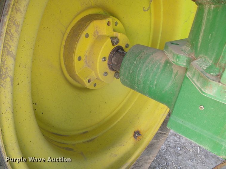 image for item DG8486 1992 John Deere 8760  4WD tractor