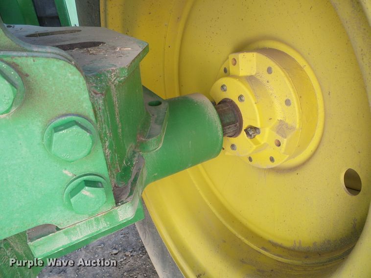 image for item DG8486 1992 John Deere 8760  4WD tractor