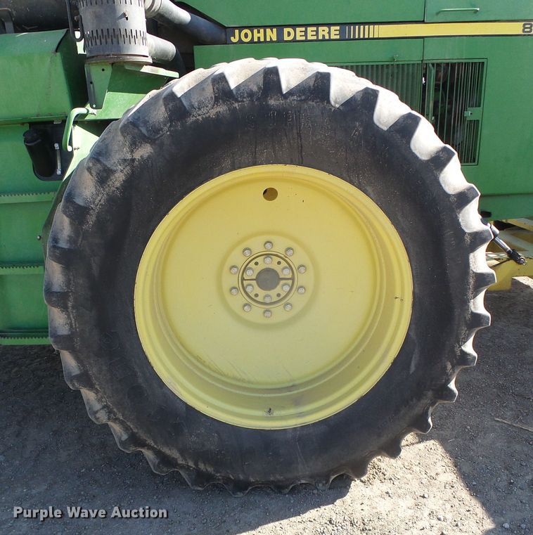 image for item DG8486 1992 John Deere 8760  4WD tractor