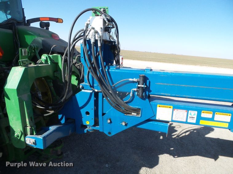 image for item DG8488 Kinze 3800  no-till planter