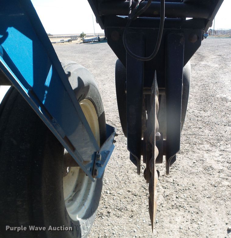 image for item DG8488 Kinze 3800  no-till planter