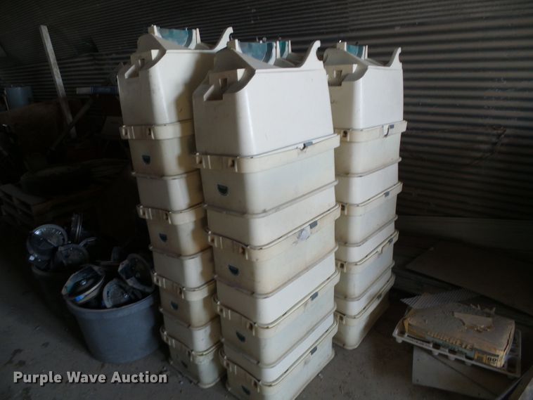 image for item DG8488 Kinze 3800  no-till planter