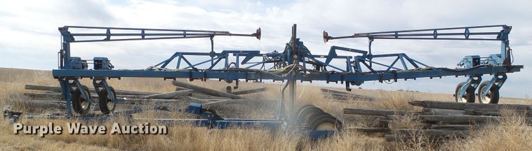 image for item DG8490 Kinze 2600  no-till planter