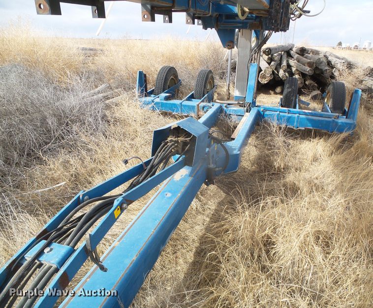 image for item DG8490 Kinze 2600  no-till planter