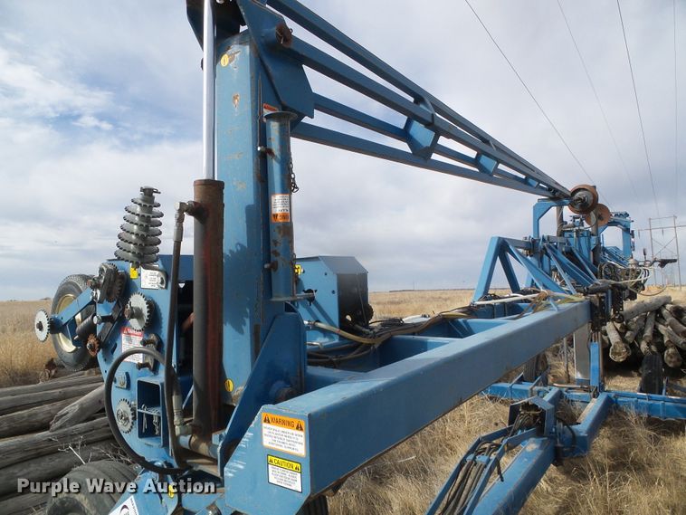 image for item DG8490 Kinze 2600  no-till planter