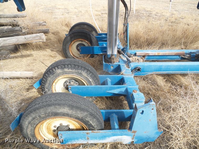 image for item DG8490 Kinze 2600  no-till planter
