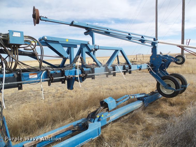 image for item DG8490 Kinze 2600  no-till planter