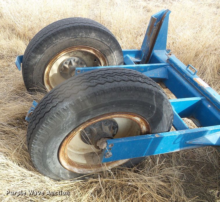 image for item DG8490 Kinze 2600  no-till planter
