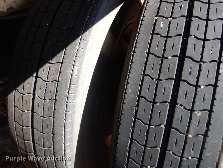 image for item DI3708 1989 Timpte double hopper bottom grain trailer