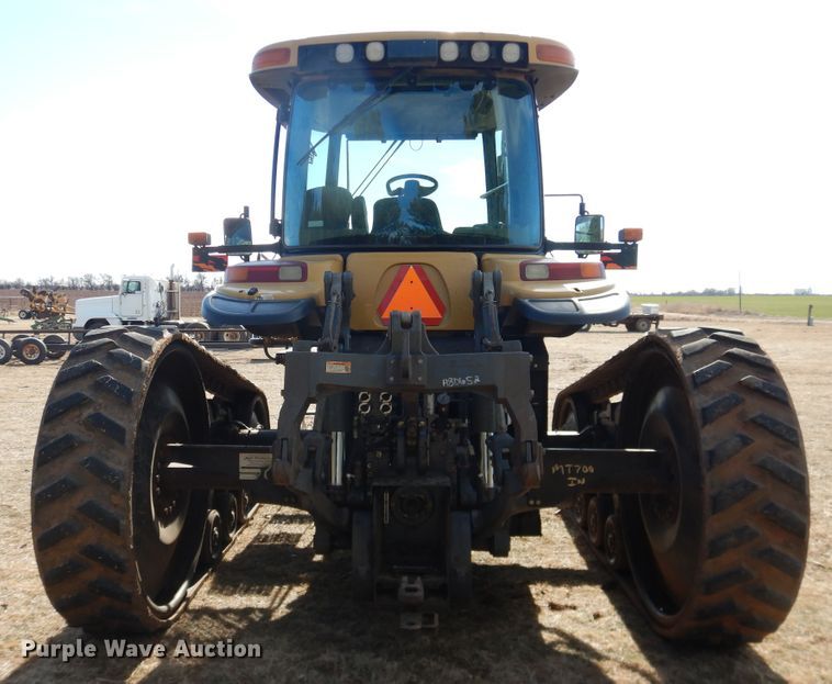 image for item DI3711 2003 Challenger MT765  tractor