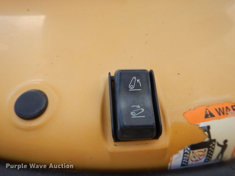 image for item DI3711 2003 Challenger MT765  tractor