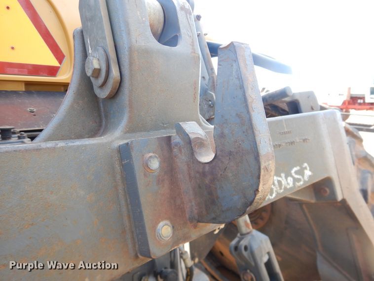 image for item DI3711 2003 Challenger MT765  tractor