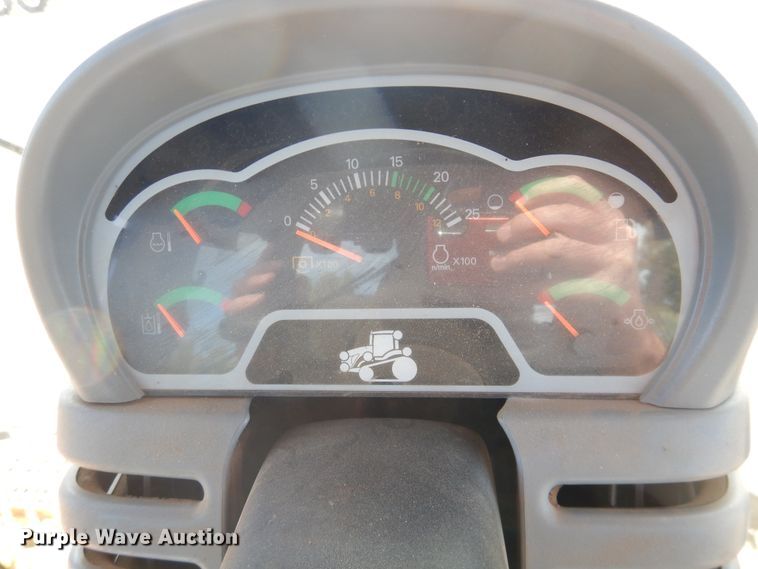 image for item DI3711 2003 Challenger MT765  tractor