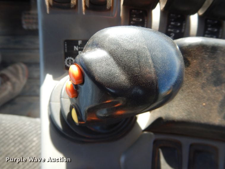 image for item DI3711 2003 Challenger MT765  tractor