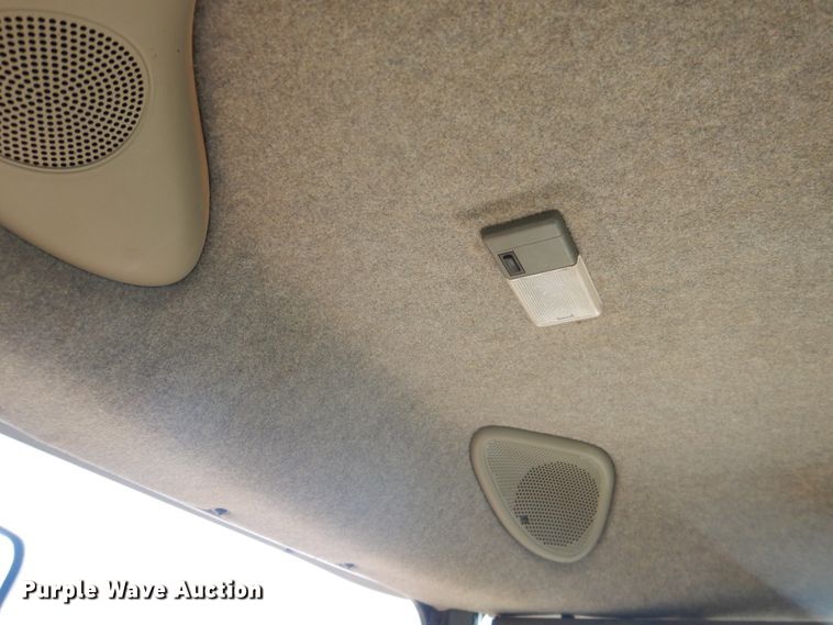 image for item DI3711 2003 Challenger MT765  tractor