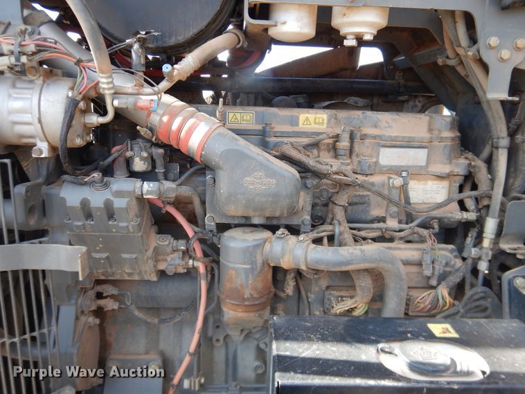 image for item DI3711 2003 Challenger MT765  tractor