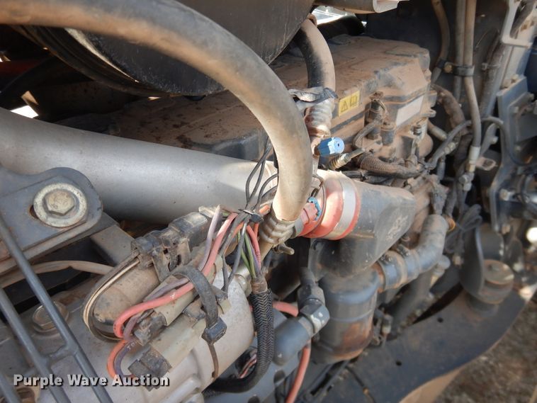 image for item DI3711 2003 Challenger MT765  tractor