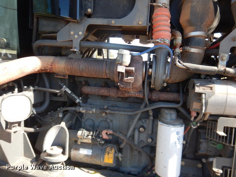 image for item DI3711 2003 Challenger MT765  tractor