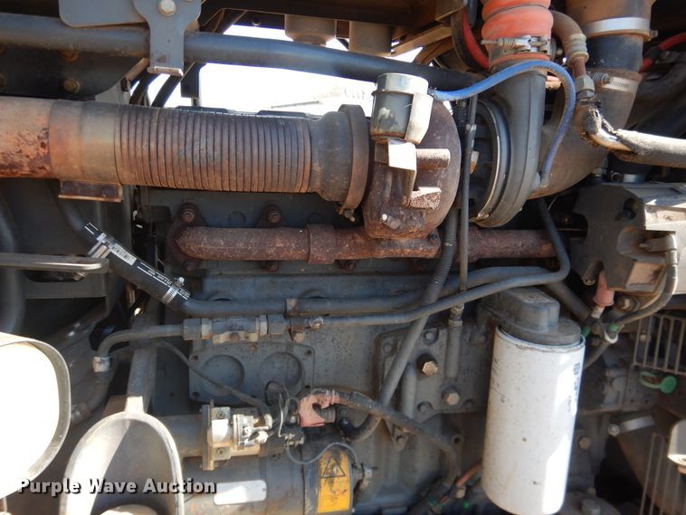 image for item DI3711 2003 Challenger MT765  tractor