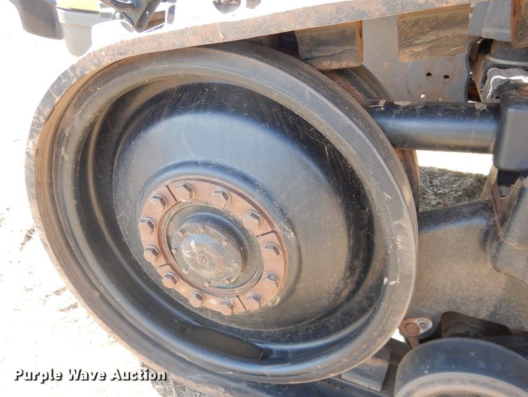 image for item DI3711 2003 Challenger MT765  tractor