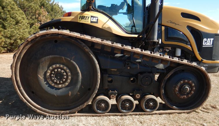 image for item DI3711 2003 Challenger MT765  tractor