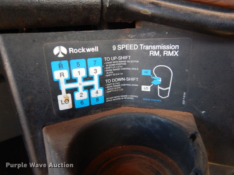 image for item DI3714 1994 Freightliner FLD  semi truck