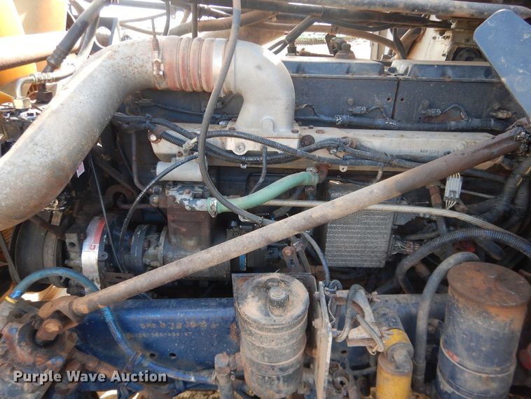 image for item DI3714 1994 Freightliner FLD  semi truck