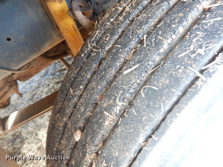 image for item DI3714 1994 Freightliner FLD  semi truck