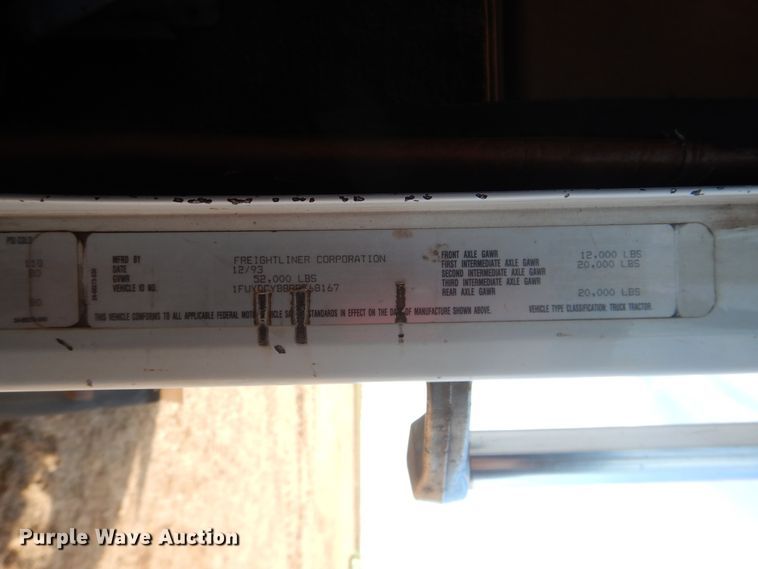 image for item DI3714 1994 Freightliner FLD  semi truck