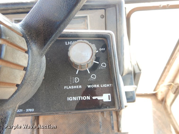 image for item DI3717 1979 Case 2290  tractor