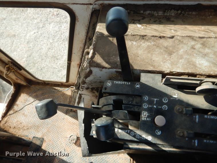 image for item DI3717 1979 Case 2290  tractor