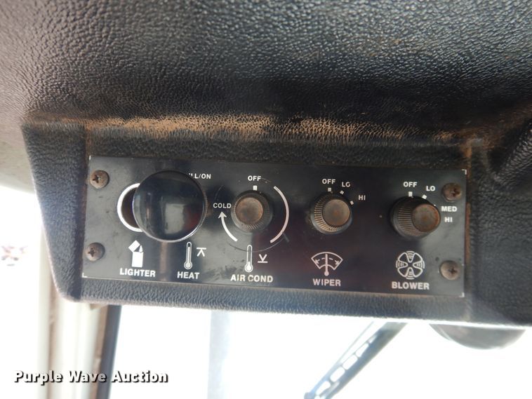 image for item DI3717 1979 Case 2290  tractor