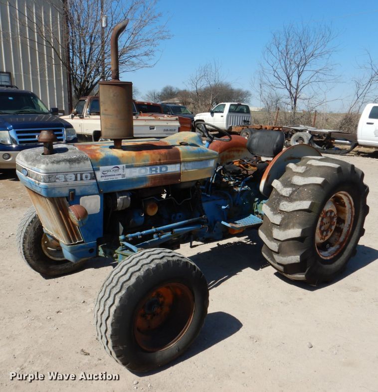 image for item DJ0388 1989 Ford 3910  tractor