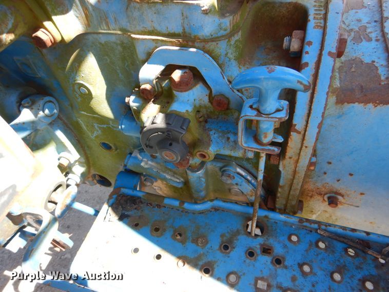 image for item DJ0388 1989 Ford 3910  tractor