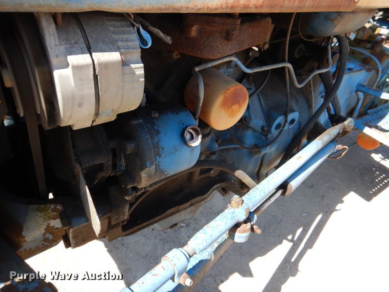 image for item DJ0388 1989 Ford 3910  tractor