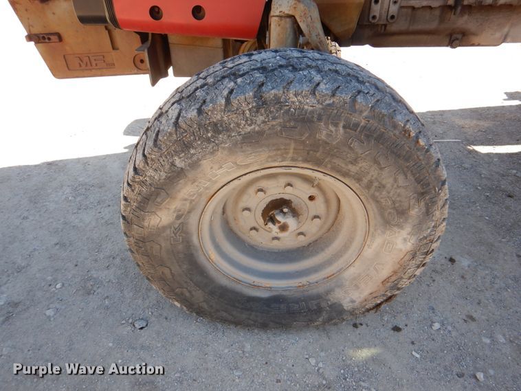 image for item DJ0389 1978 Massey Ferguson 2675  tractor