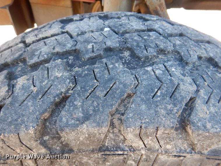 image for item DJ0389 1978 Massey Ferguson 2675  tractor